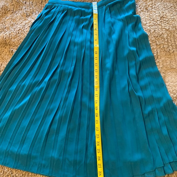 JCrew Hunter Green Pleated Midi Skirt - Picture 7 of 11